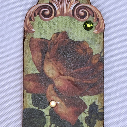 Mixed-media Tag Red Rose on Green Baroque